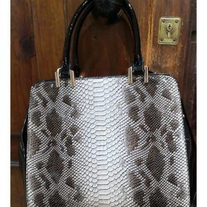 bolso de charol